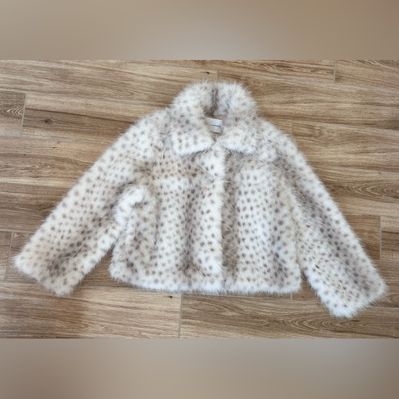 Rebecca Minkoff Jackets & Blazers - Rebecca Minkoff Cream and White Faux Fur Jacket